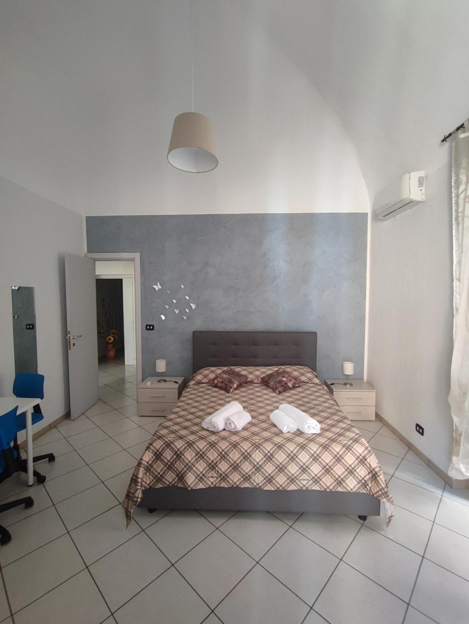 Appartamento Casa Desirè Catania Esterno foto