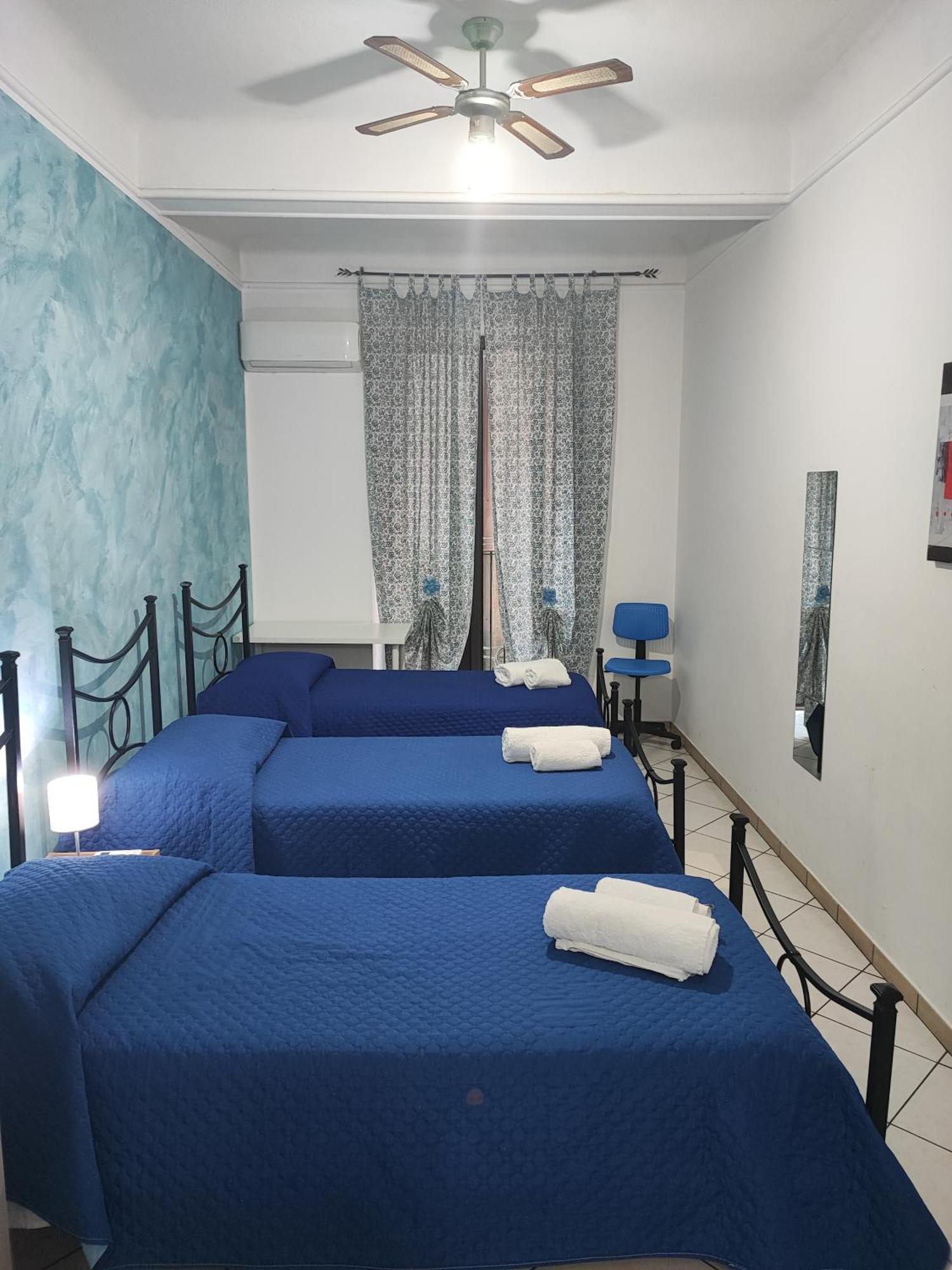 Appartamento Casa Desirè Catania Esterno foto