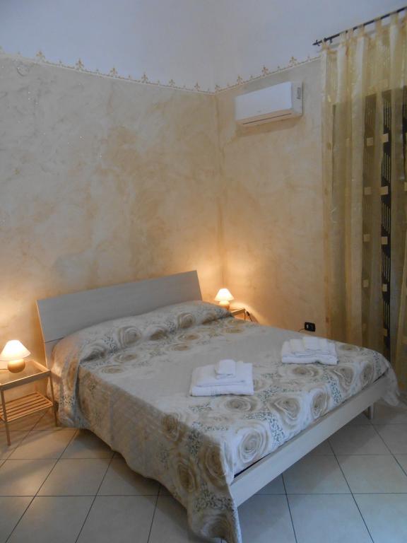 Appartamento Casa Desirè Catania Esterno foto
